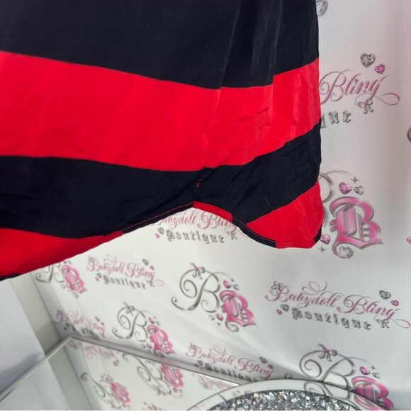 GAP long sleeve stripes Red and Black Striped Top button sleeve detail - Picture 7 of 11